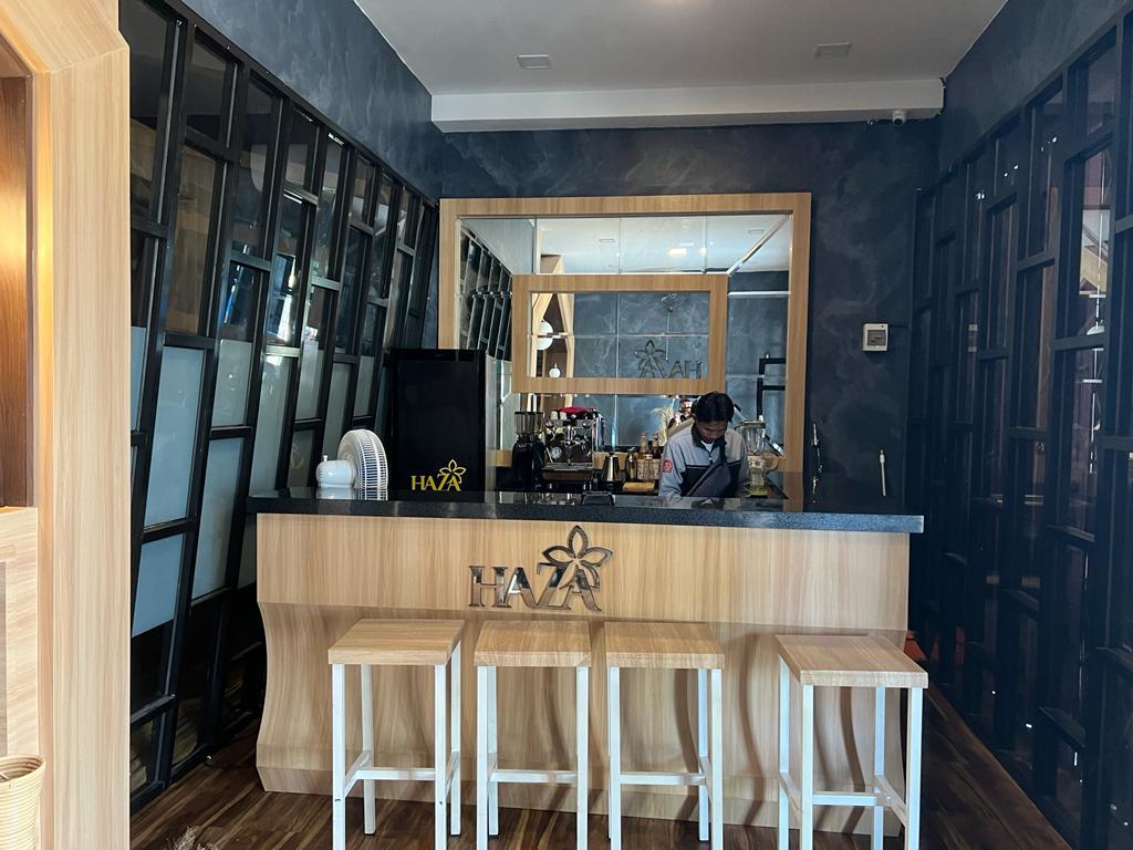 Haza Resto & Cafe
